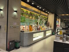 -川骄海鲜自助(王府井奥莱UP TOWN店原世界之花店)