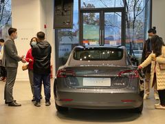 -TESLA 特斯拉(上海太古汇体验店)