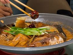 外婆秘制鱼头配大油条-小城外婆肴私房菜.家宴聚集点(圆明园颐和园·清河上地店)