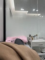 -苗方清颜专业祛痘·皮肤管理