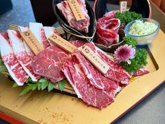 -铭牛烧肉·和牛海鲜自助(高新月牙湖店)