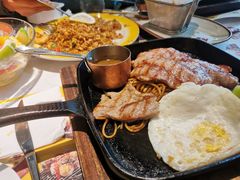 -半秋山西餐厅(襄阳万达店)
