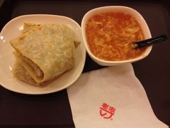 肉饼&nbsp;鸡蛋西红柿汤-老家肉饼(天通苑店)