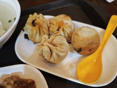 双拼蟹粉鲜肉-大壶春(四川中路店)
