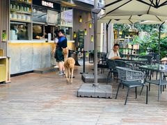 露天位-湊湊火锅·茶憩(打浦桥日月光店)