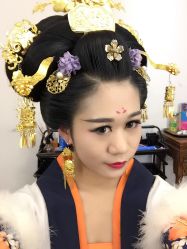 -盘子女人坊生日照·摄影馆(华强店)