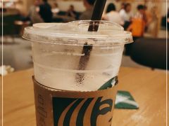 -星巴克臻选(上海陆家嘴中心店)