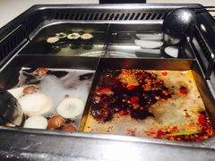 鸳鸯锅底-海底捞火锅(杭州庆春路夜宵主题店)