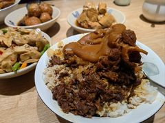 -红猪卤肉饭(大西洋美食城店)