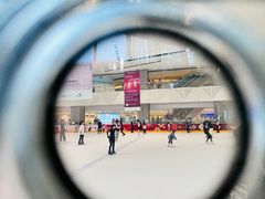 -冰纷万象滑冰场(南山万象天地店)