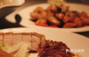 Premium Roast Meat Platter