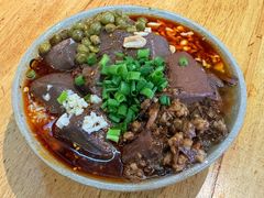 -谢老五跷脚牛肉·非遗传承店