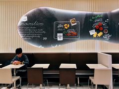 用餐区-肯德基(大剧院店)