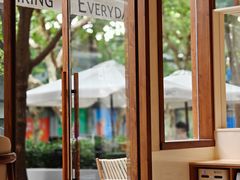 -VERIE BAKEHOUSE