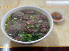 牛肉牛丸粿条汤-港头大鹏牛肉店