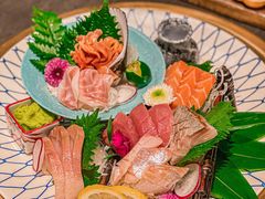 -铭牛烧肉·和牛海鲜自助(高新月牙湖店)