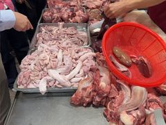 -标记美食新鲜猪杂(兴南大道店)
