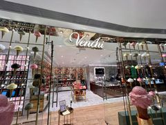 -VENCHI 闻绮(北京国贸商城店)
