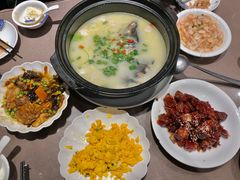 招牌鱼头煲-品渔味湖鲜馆(拈花湾店)