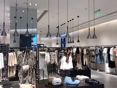 -URBAN REVIVO(七宝领展广场店)