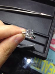 点击看大图 iphone_upload_pic-威德钻石-克拉钻大本营(南京东路店)