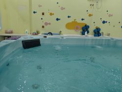 -鱼乐贝贝婴幼儿水育馆(达文路店)