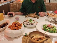 -桂满陇·手作小笼包&江南叫花鸡(中山公园店)