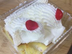 -红宝石·鲜奶小方·海派西点房(丰庄店)