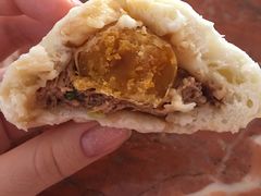 咸蛋黄超人包-老陶包子铺(南大西南村店)