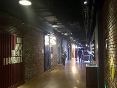 等候区-CGV影城(东港IMAX店)