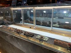 面包甜点陈列柜-Awfully Chocolate(来福士广场店)