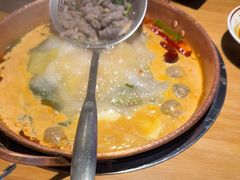 -洱火云南酸菜牛肉火锅(石景山当代商城店)