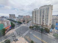 -汕尾巴黎半岛酒店