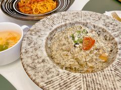 -露露家咖啡店