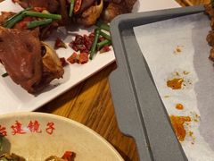 -冶建镜子·老南昌大排档·江西虾王(总店)