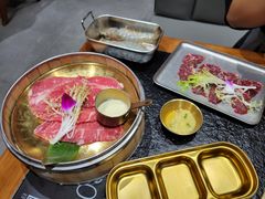 -何发发和牛烧肉·鳗鱼榴莲放题自助(乐峰广场店)