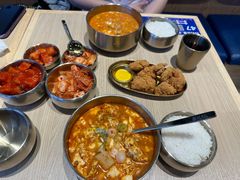 辣牛肉汤-梨花牛肉汤饭(仁恒伊势丹店)