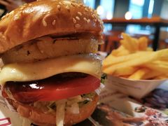 -The Habit Burger Grill 哈比特汉堡(复兴soho店)