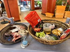 -刘姐啤酒鱼民族演艺餐厅(西街总店)