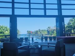 -亚龙湾喜来登·美景台大堂吧