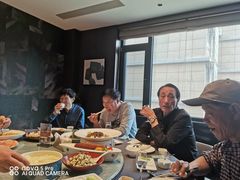 -凤凰园烤鸭店·唐山菜·传承花椒肉(老唐丰路店)