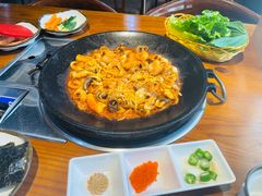 八爪鱼微辣-红辣椒八爪鱼特色韩国料理