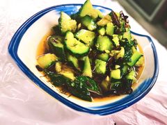 刀拍黄瓜-早酒肖汉老味拌面