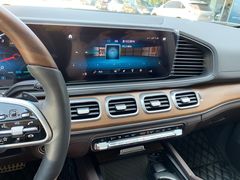 -上海星瀚奔驰4S店(红柳路店)