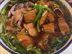 -镇南锅盖面馆(解放路店)