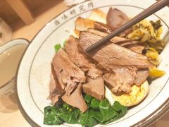 -狮头牌卤味研究所·卤味饭(花城汇南区店)