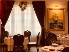 -La Villa French Restaurant