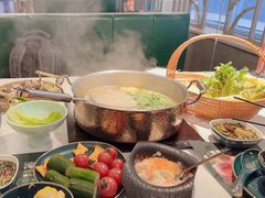 -椰子湾·海南火锅·糟粕醋·椰子鸡(正大广场店)