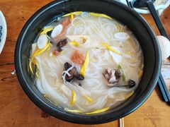 -桥香园云南过桥米线(金马碧鸡店)