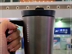 -星巴克(广州南站A18检票口楼上)